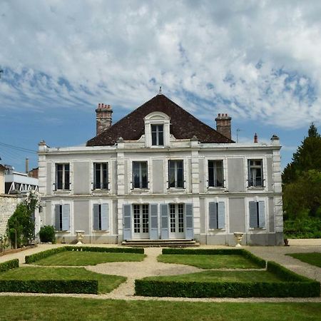Hotel Particulier La Gobine Joigny Exterior foto