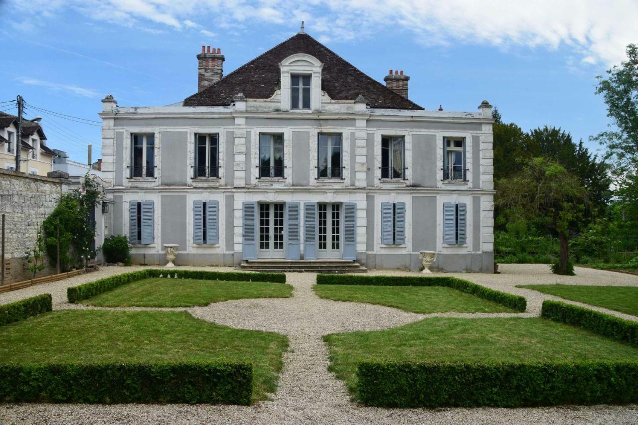 Hotel Particulier La Gobine Joigny Exterior foto